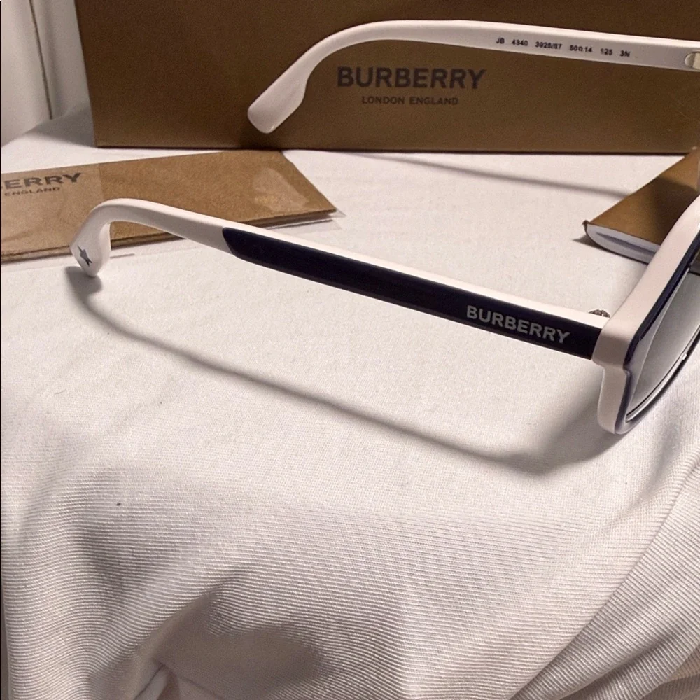 Burberry Navy & White Kid’s Sport Sunglasses